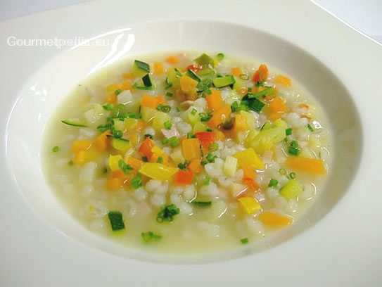 Sopa de cebada con carne ahumada