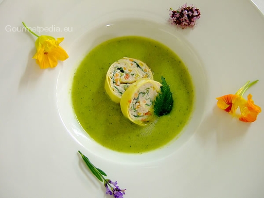 Cream of herb soup with chicken roll