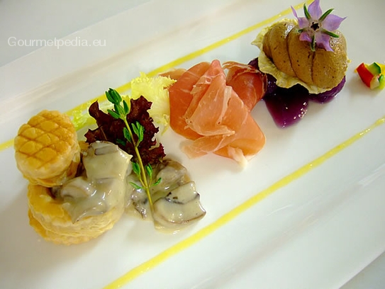 Mousse de foie de gibier, voul-au-vent aux champignons et jambon cru