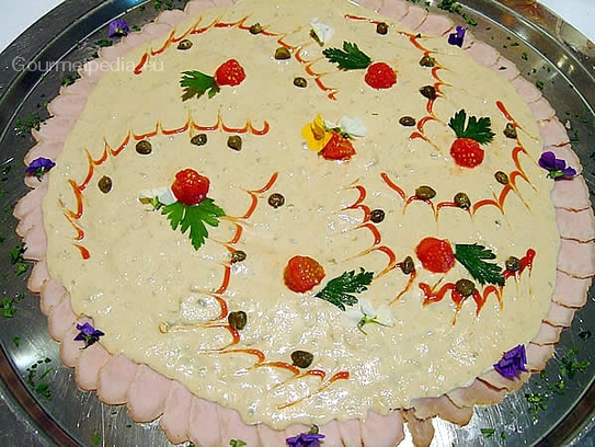 Vitello Tonnato – Fettine di vitello in salsa al tonno