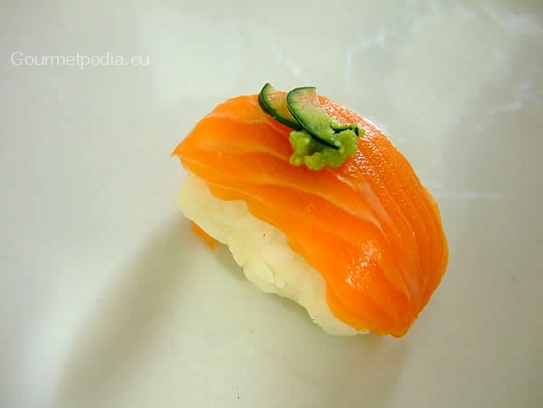 Nigiri-Sushi mit Lachsfilet