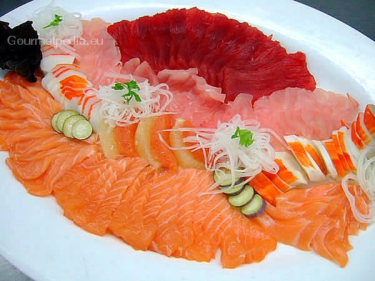 Sashimi von Lachs, Thunfisch und Schwertfisch