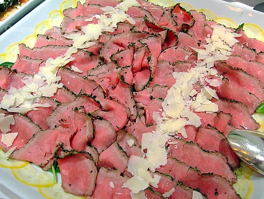 Roastbeef en nido de hierbas y mostaza