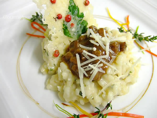 Risotto alle erbe aromatiche con ragù di selvaggina