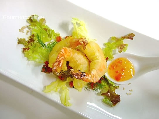 King prawns in Tempura batter for deep frying