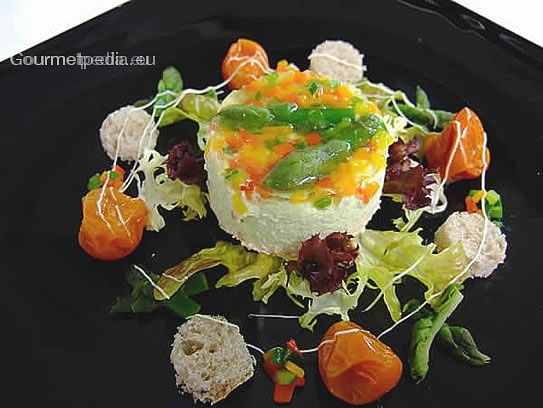 Asparagus mousse tureen and ham on marinated Salads