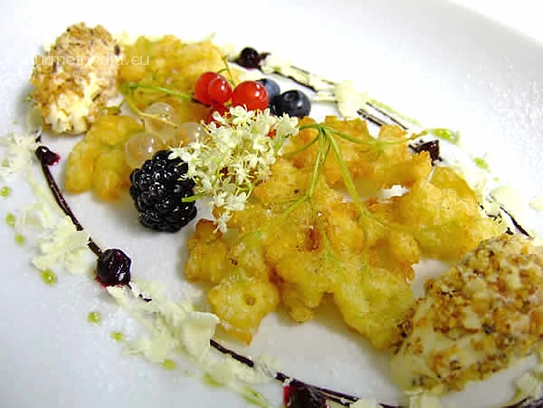 Fried elderberry blossoms with brittle ice-cream