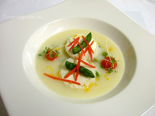 Cream of asparagus soup with fresh cheese toast