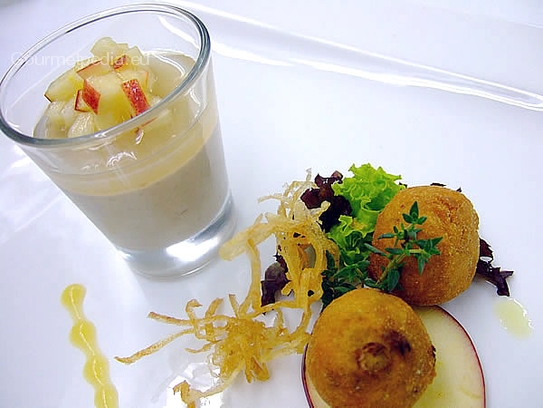 Fried praline and mousse of foie gras with apple jelly